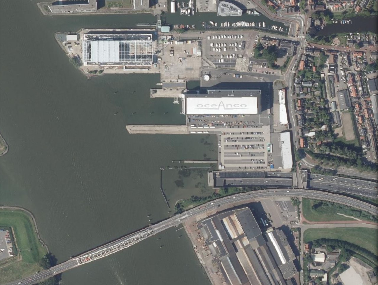 Luchtfoto Oceanco Alblasserdam