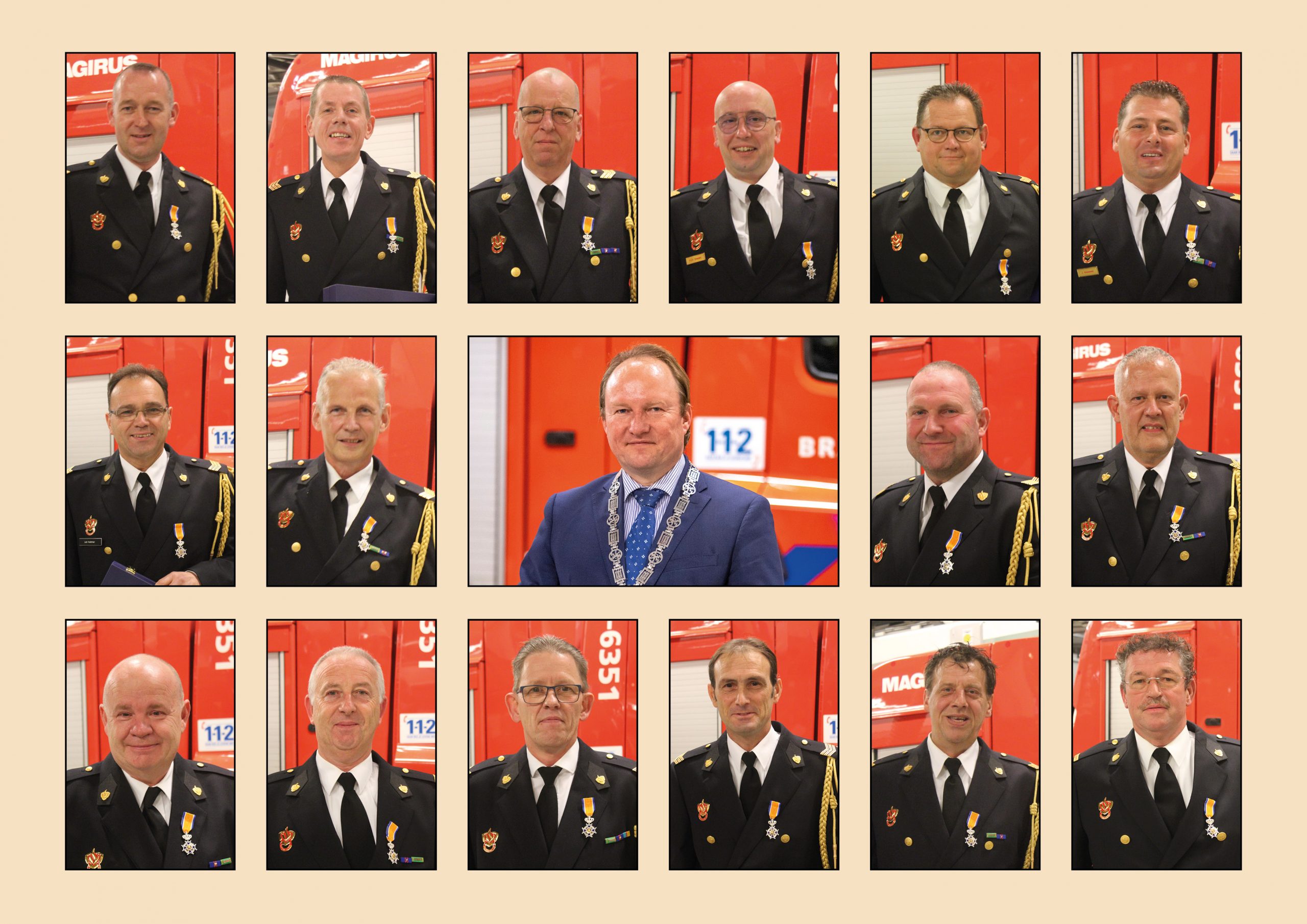 Collage brandweermannen post Zwijndrecht en burgemeester Hein van der Loo