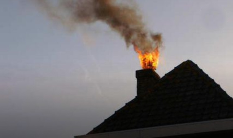 Rokende schoorsteenbrand